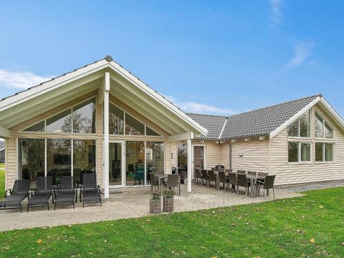 Olpenitz Casa | 18 person holiday home in Hasselberg