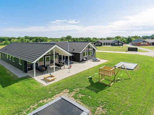 Grenaa Casa | 18 person holiday home in Grenaa