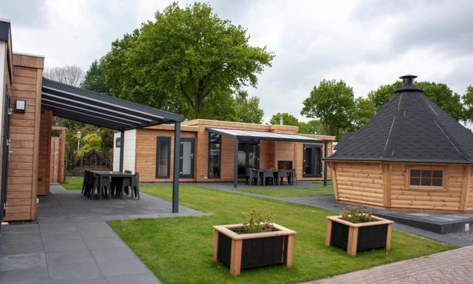 Voorthuizen Apartamento | 18 persoons Veluwe Villa