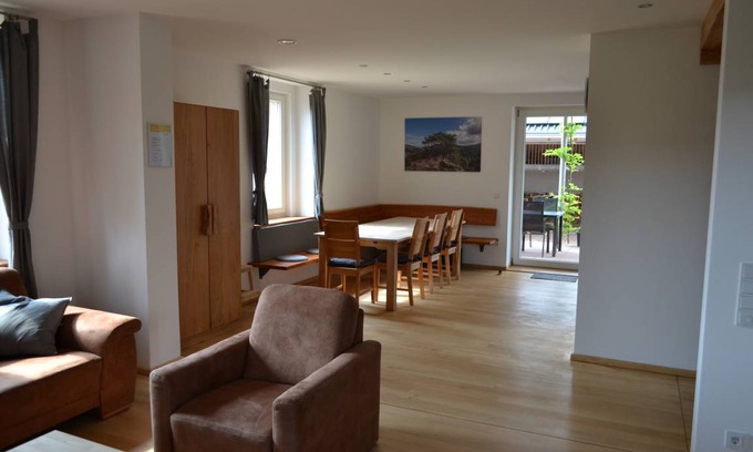 Fischbach bei Dahn Apartamento | 180 m² Apartamento ∙ 4 habitaciones ∙ 8 huéspedes