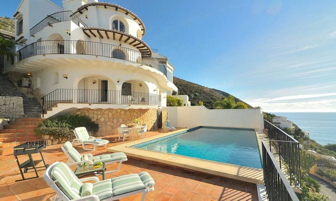 El Portet Villa | 180 m² Villa ∙ 4 habitaciones ∙ 8 huéspedes