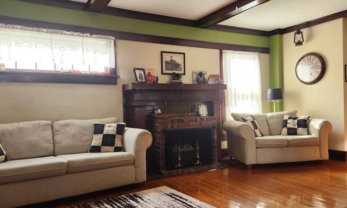 Boone Casa | 1800s Home, Train-Themed Decor, Walk to Downtown & Attractions, Exclusive Perks