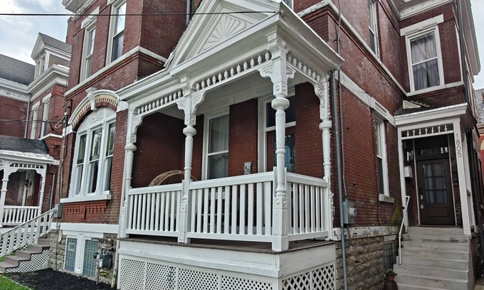 Cincinnati Casa | 1805 luxury house on walnut hills