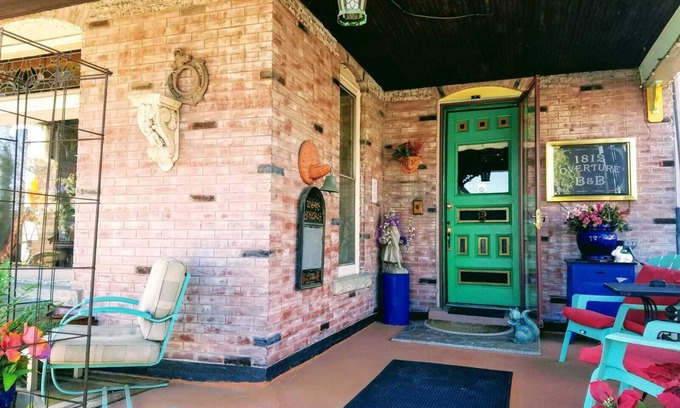 Westside North Cama Y Desayuno | 1812 Overture B&B