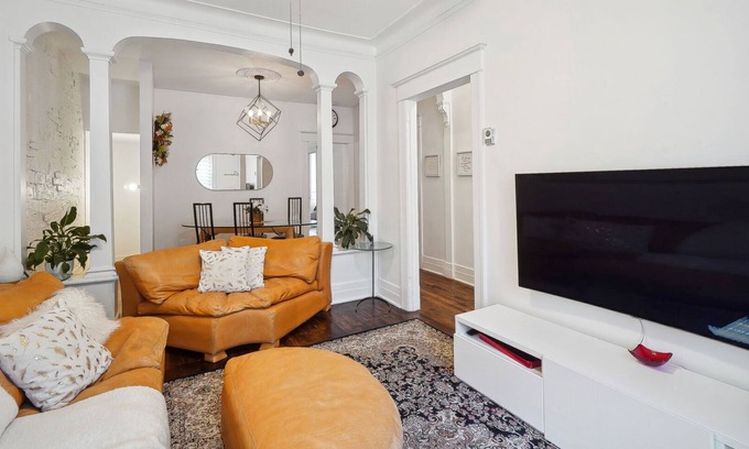 Verdun Apartamento | #182 Spacious 2 Floors Apt in Verdun with Backyard
