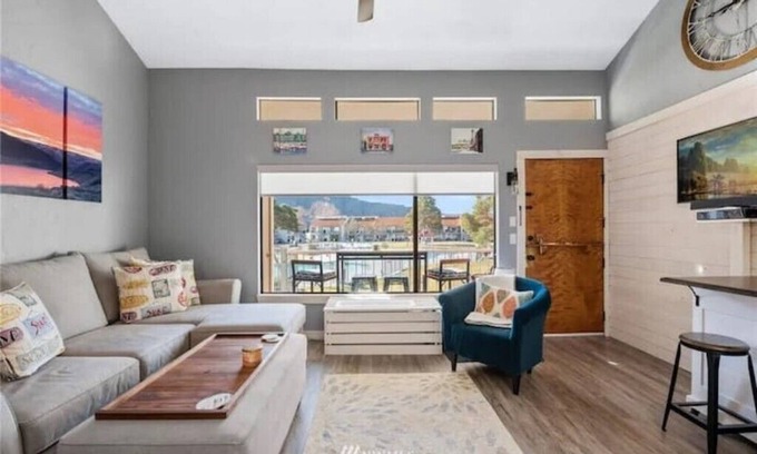 Quincy Condominio | #182-Unit by pool & Gorge shuttle-book separately