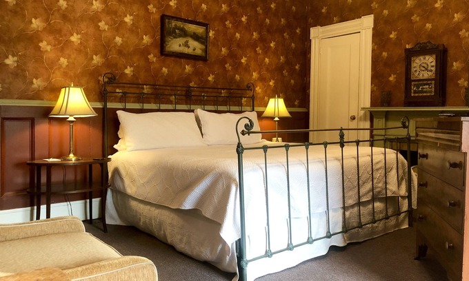 Lansing Cama Y Desayuno | 1830s Historic Inn Ithaca NY, Room 8