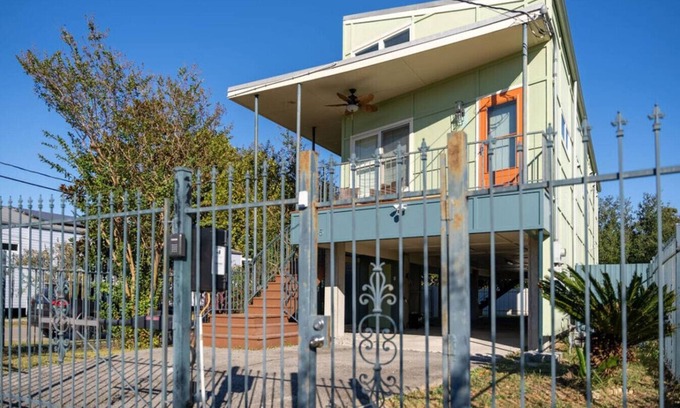 Lower Ninth Ward Apartamento | 9th Ward Beauty- Make it Right Home Close to Qtr