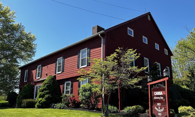Etters Cama Y Desayuno | 1850s Restored Barn near Hershey, Harrisburg, Lancaster, Gettysburg, and Skiing