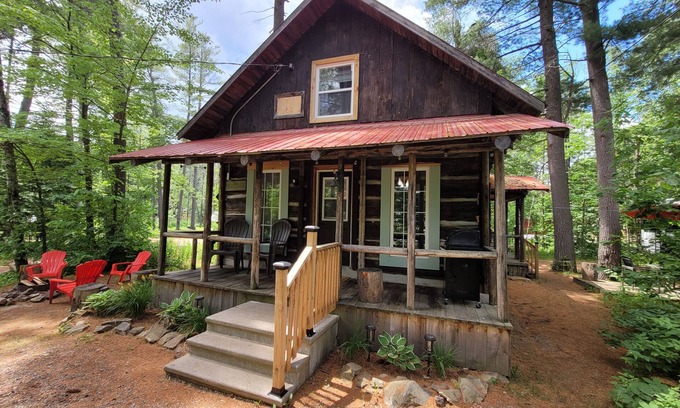 Petawawa Cabina | 1876 - Heritage Cabin at Pine Ridge Park