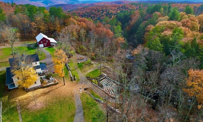 Ellenville Casa | 1880's Farmhouse, W/Private stream & Hot Tub