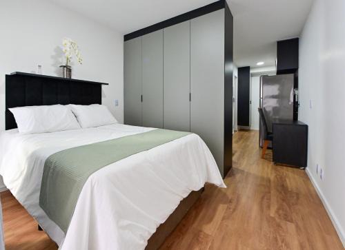 Se Apartamento | 18NV Studio Liberdade SP 300 m Estação Japão Liberdade