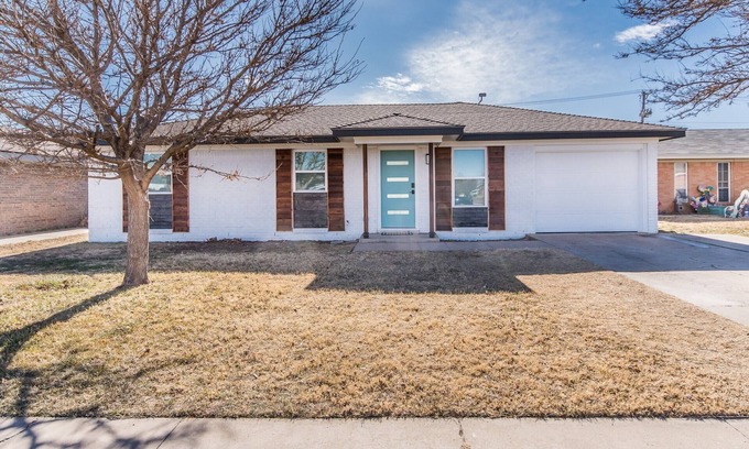 Dumas Casa | 18th Street Retreat