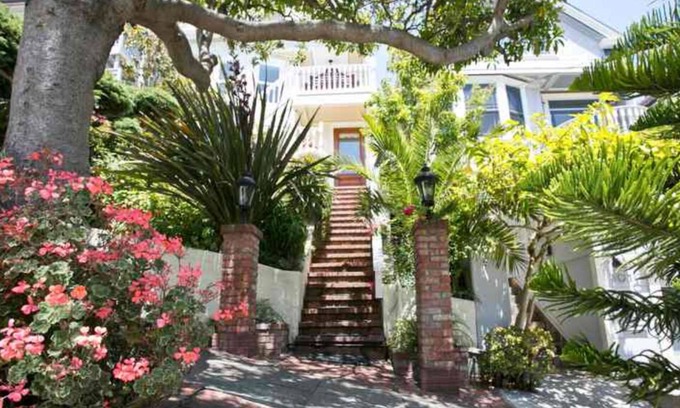 Noe Valley Casa | 1906 VICTORIAN in sunny Castro/Noe Valley!