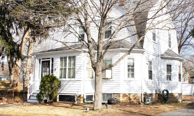 Dedham Casa | 1918 Family Home near Boston