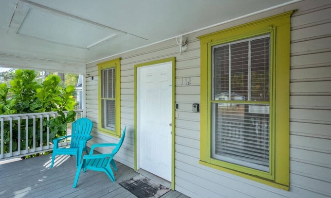 Gainesville Casa | 1940 cottage seen on FYI, 2bd 2ba
