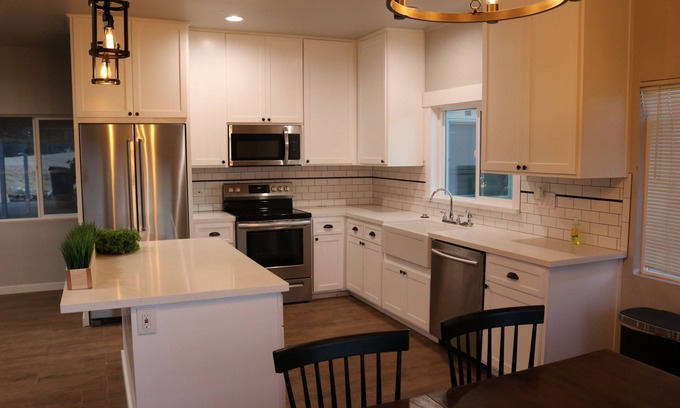 Newcastle Otro | 1940 Farmhouse on 20 Acres with Pool and Hot Tub Near Folsom Lake