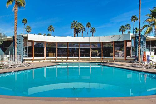 Twin Palms Casa | 1957 Modern Hideaway