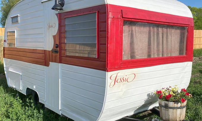 Oneida County Casa | 1959 Vintage Trailer located on a quiet farm in southern Idaho along I15.