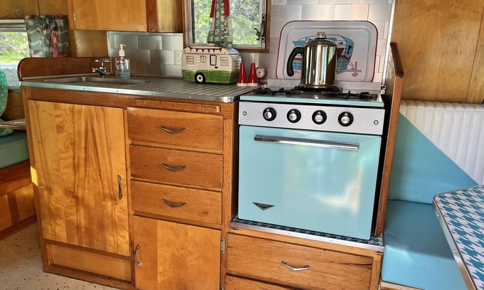 Weed Casa | 1961 Shasta Airflyte Camper Trailer