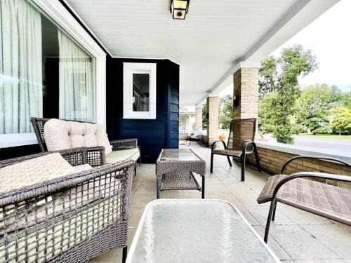 Edgewater Apartamento | 19th Century 'Cleveland Double' - Walk To Beach
