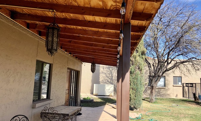 Tucson Cabaña | 1b/1b Guest House Purple Mattress - Dogs/Horses welcomed