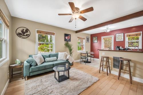 Pacific Beach Apartamento | 1BD Heart of PB Pet Friendly Private Sanctuary