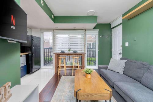 King West Village Apartamento | 1BD in Liberty Village beside Lake