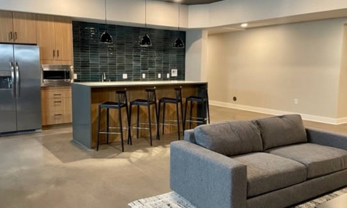 University Circle Apartamento | Monroe 1BD - Una Habitación Piso, Capacidad 2