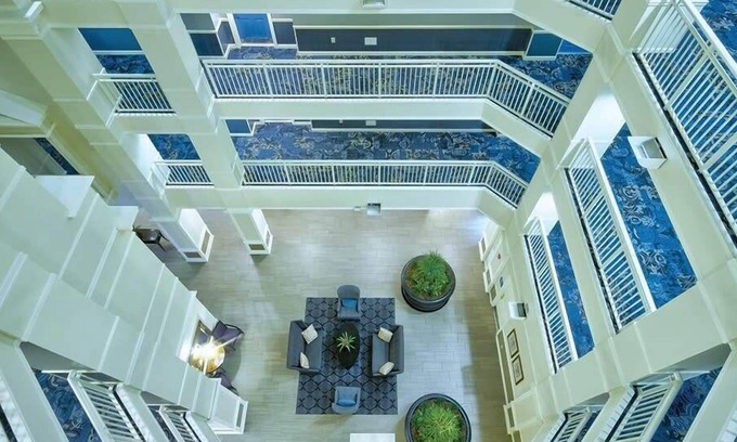 Old Town West Condominio | 1br Condo Close to U.S. Capitol