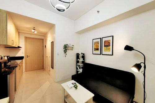 Barangka Ilaya Apartamento | 1BR Condotel with Balcony at SM Light Residences #LT05-1