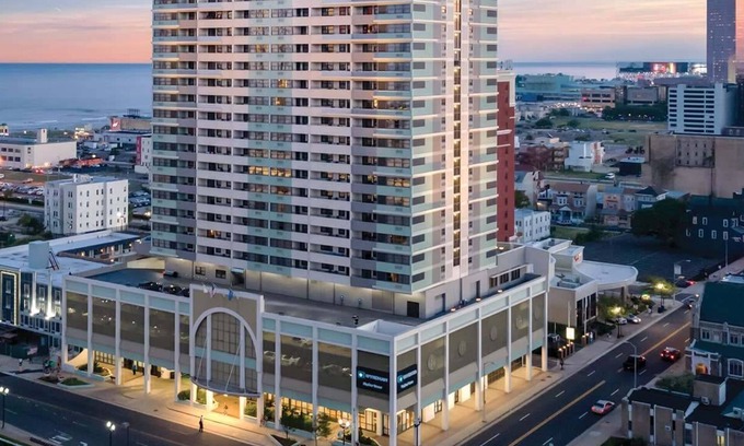 Atlantic City Condominio | 1br Deluxe Condo Breathtaking Views & City Fun!