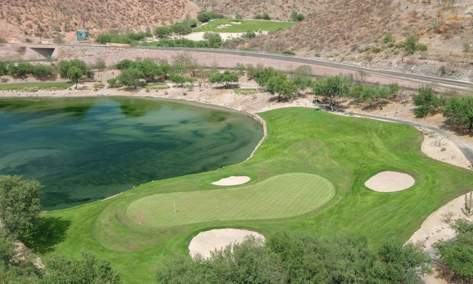 La Paz Apartamento | 1BR Golf View & Private Balcony at Vistamar