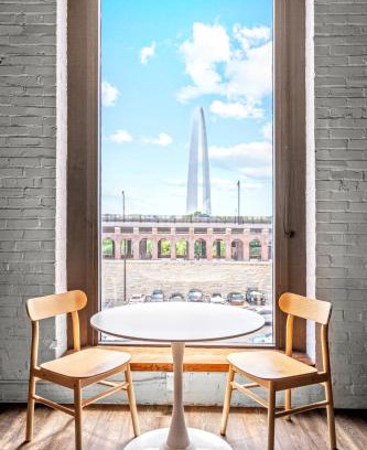 Downtown St. Louis Apartamento | 1BR Loft-Parking-Gym-Roof Deck-3H