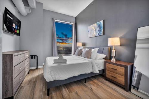Downtown Cleveland Apartamento | 1BR Loft Sauna & Walk to Theater & Campus