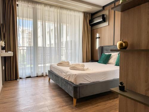 Plovdiv Apartamento | 1BR Modern Apartment 6mins to City Centre with FREE Street Parking and Gym Pass