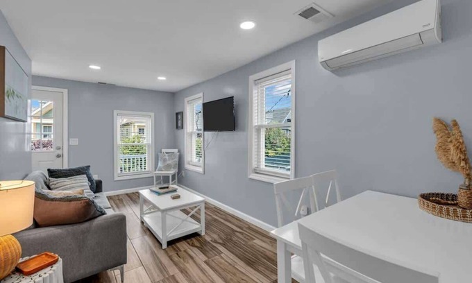 Ocean Grove Apartamento | 1BR Modern Apt Balcony Near ASBURY | Monthly Stays