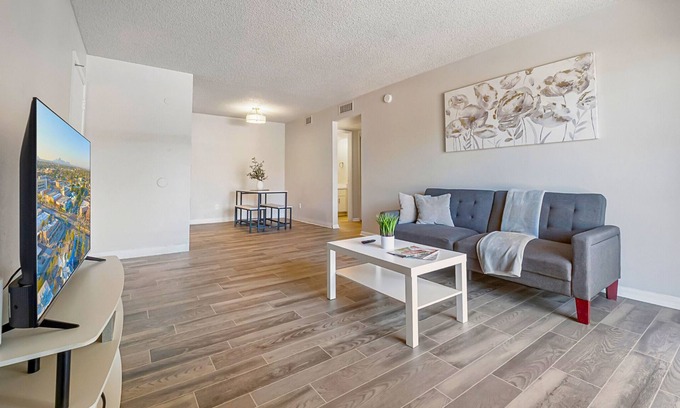 Mesa Apartamento | 1BR - Pool - Gym - 1 Mi To Banner Hospital