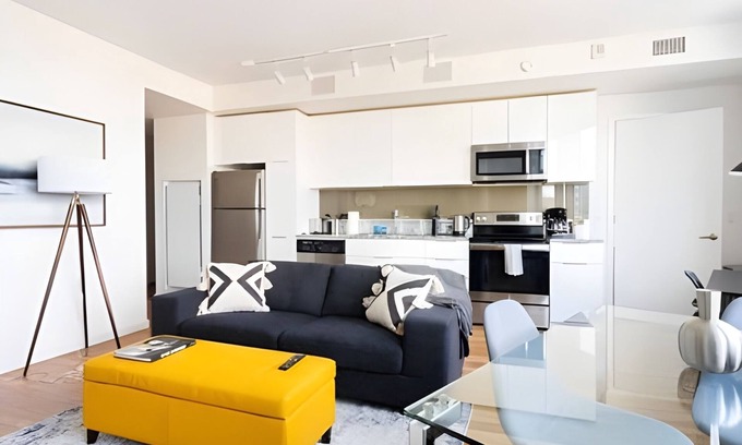West Bellevue Apartamento | 1BR | Pool, Gym, Rooftop | Bellevue | Sophari A
