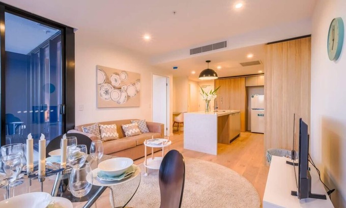 Woolloongabba Apartamento | 1BR Stadium Suite: Parking + Free WiFi