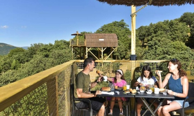 Gargantilla del Lozoya Cabina | 1Encantadora cabaña en el árbol con ducha y aircon