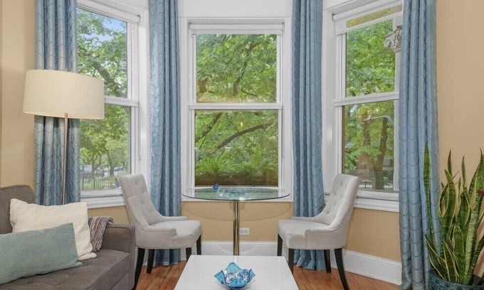 Near West Side Apartamento | 1F Chicago's Little italy Graystone nearDowntown