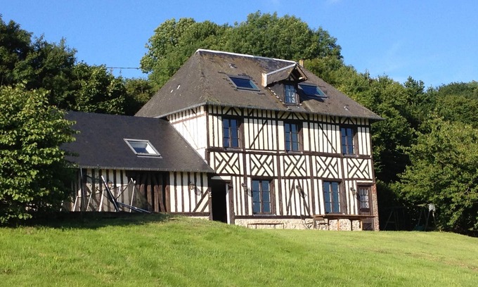 La Lande-Saint-Leger Casa | 1h30 de París, a 20 minutos de Deauville / Honfleur, la casa es un rincón del paraíso
