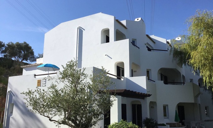 Alpouvar Apartamento | Wi-Fi gratuito 1 ° piso, balcón orientado al sur extra grande, 2 camas / baño apt + aire acondicionado