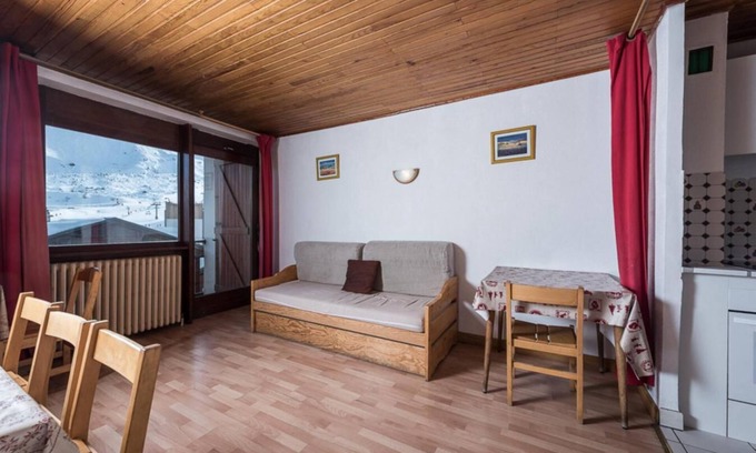 Les Almes Apartamento | 1.o piso, balcón, tv, local para esquís, 48m², Tignes
