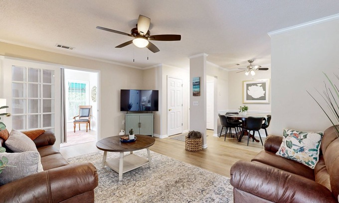 Vaught Condominio | 1st floor condo with pool, tennis, close to beach & golf