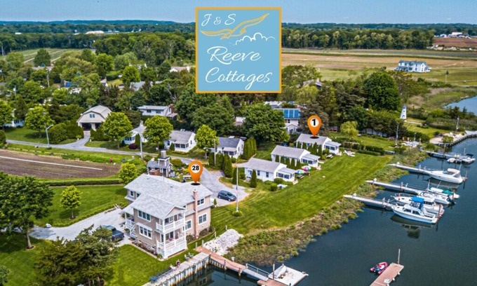 Aquebogue Cabaña | Premier Waterfront Cottage 1