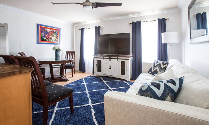 Faubourg Delassize Casa | ¡Primera elección para UBICACIÓN! Pasos de St. Charles Ave