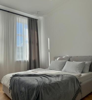Lviv City Center Apartamento | 2к квартира вул Куліша Форум