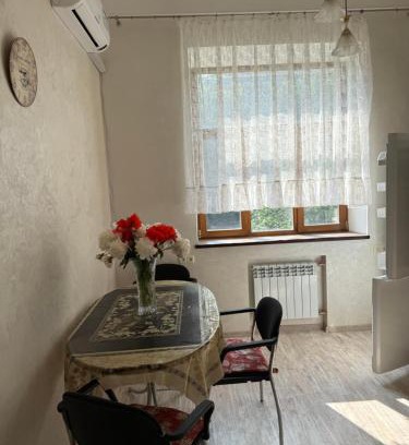 Petrovskoye Apartamento | 2-х квартира поруч з Сумською, госпіталь, парк Центральний